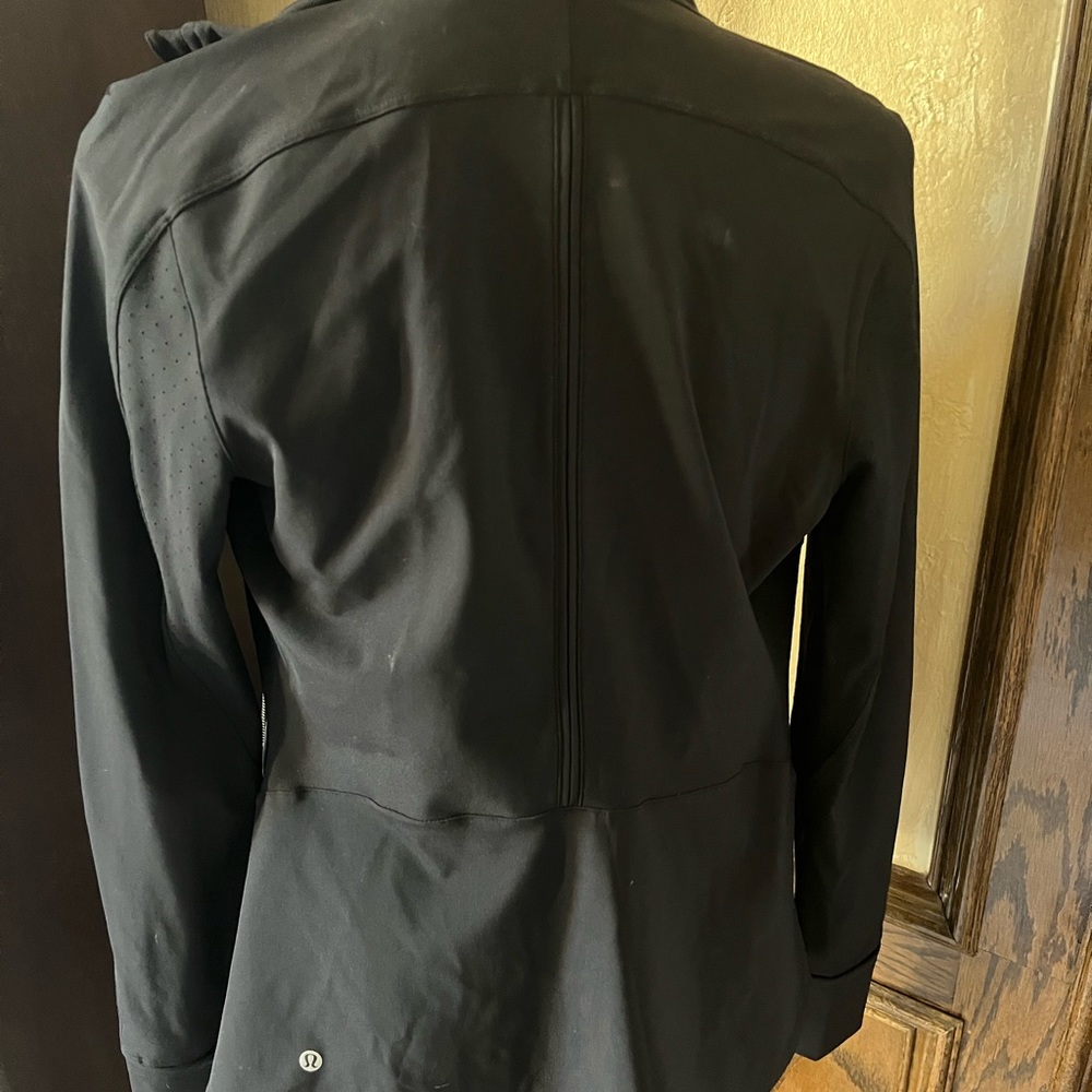 lululemon jacket worn once